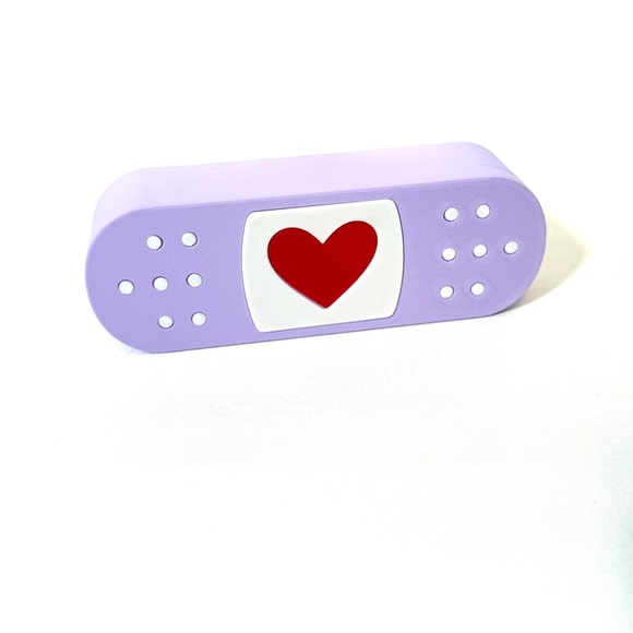 Bandage-Style Storage Case with Heart Design – Cute Lilac Organizer - Picture 2 of 9